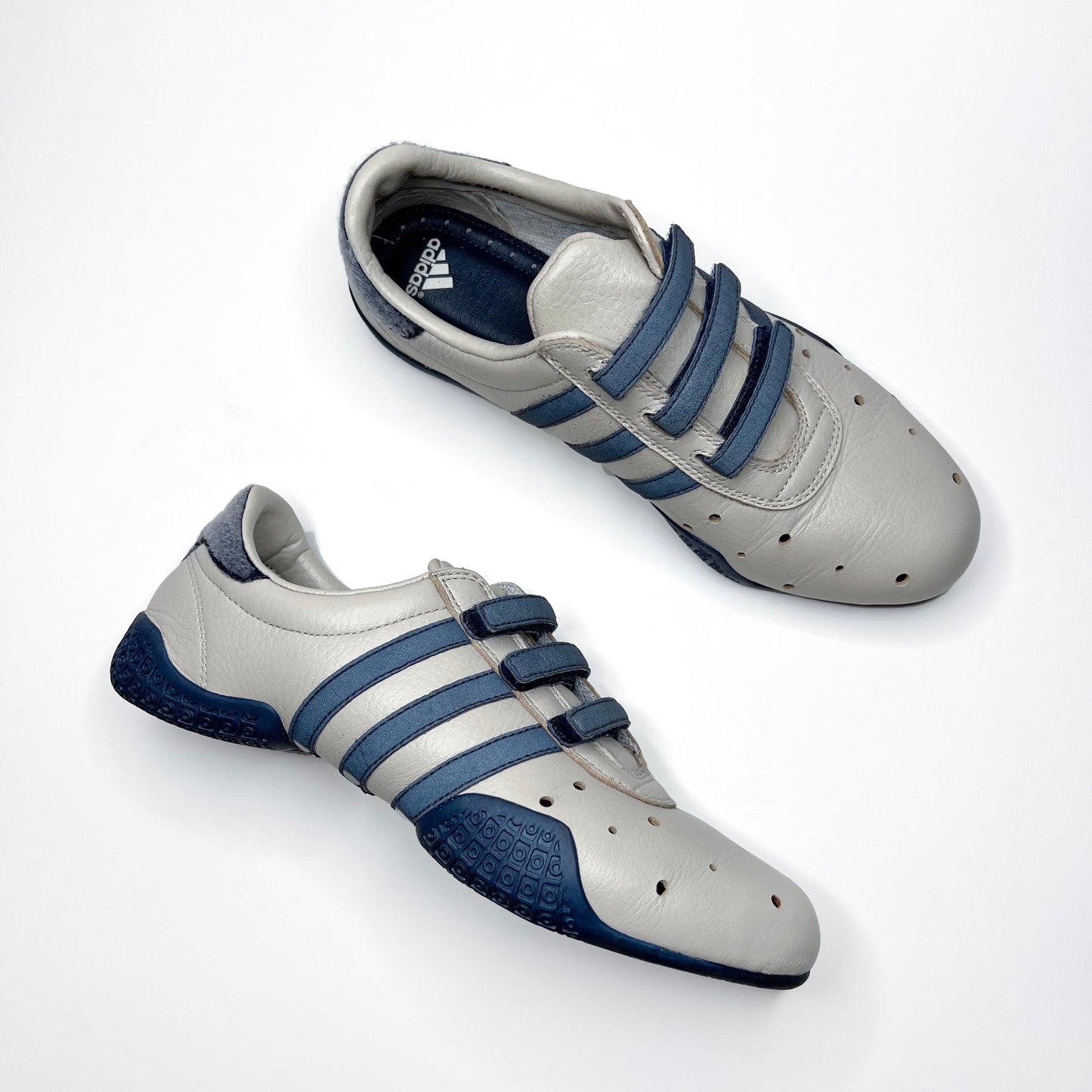 Adidas Vintage Sneakers
