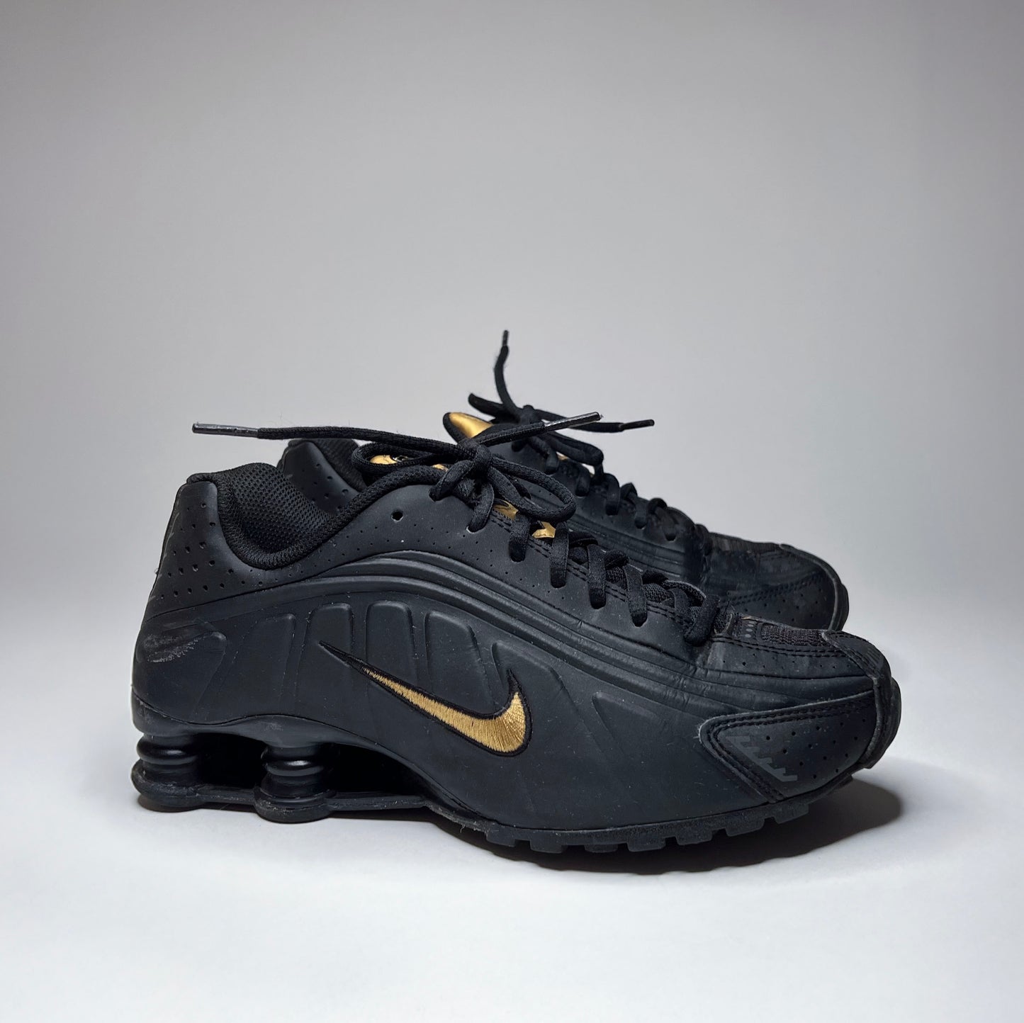 Nike Shox vintage black trainers - UK 6