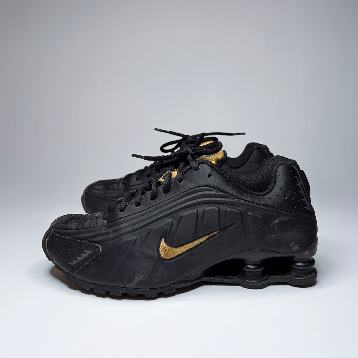 Nike Shox vintage black trainers - UK 6